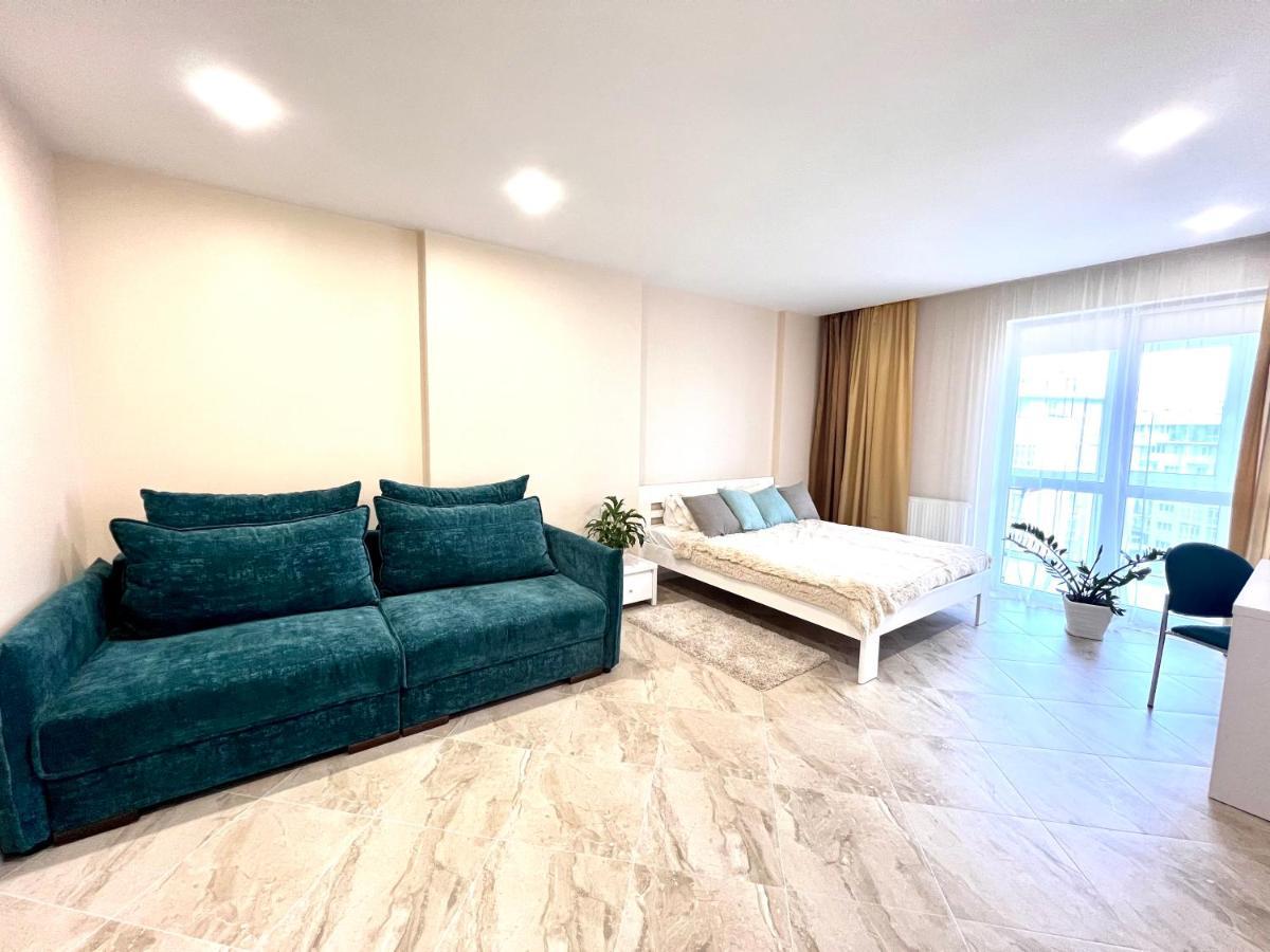 Osapart Romantic Apartment In The Complex Great Britain Lviv Buitenkant foto