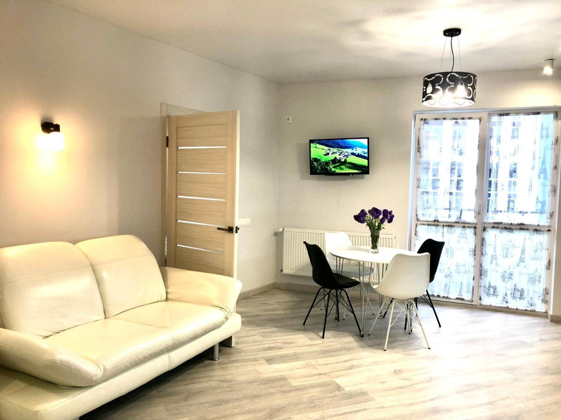 Osapart Romantic Apartment In The Complex Great Britain Lviv Buitenkant foto